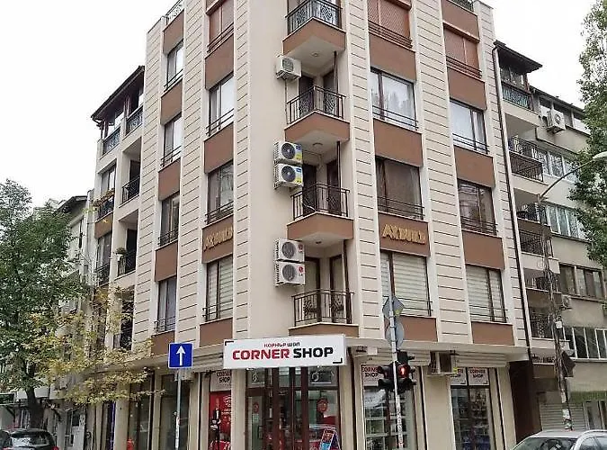 Renewed Corner Apartamento *