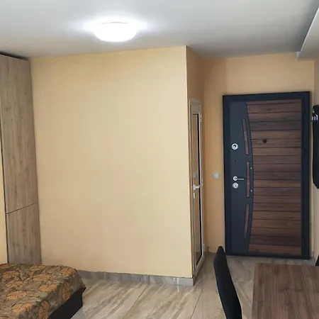 Renewed Corner בורגאס